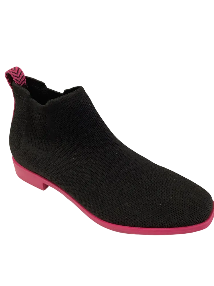 vivaia Shoe Size 8.5 Black & Pink Ryan Pro Booties