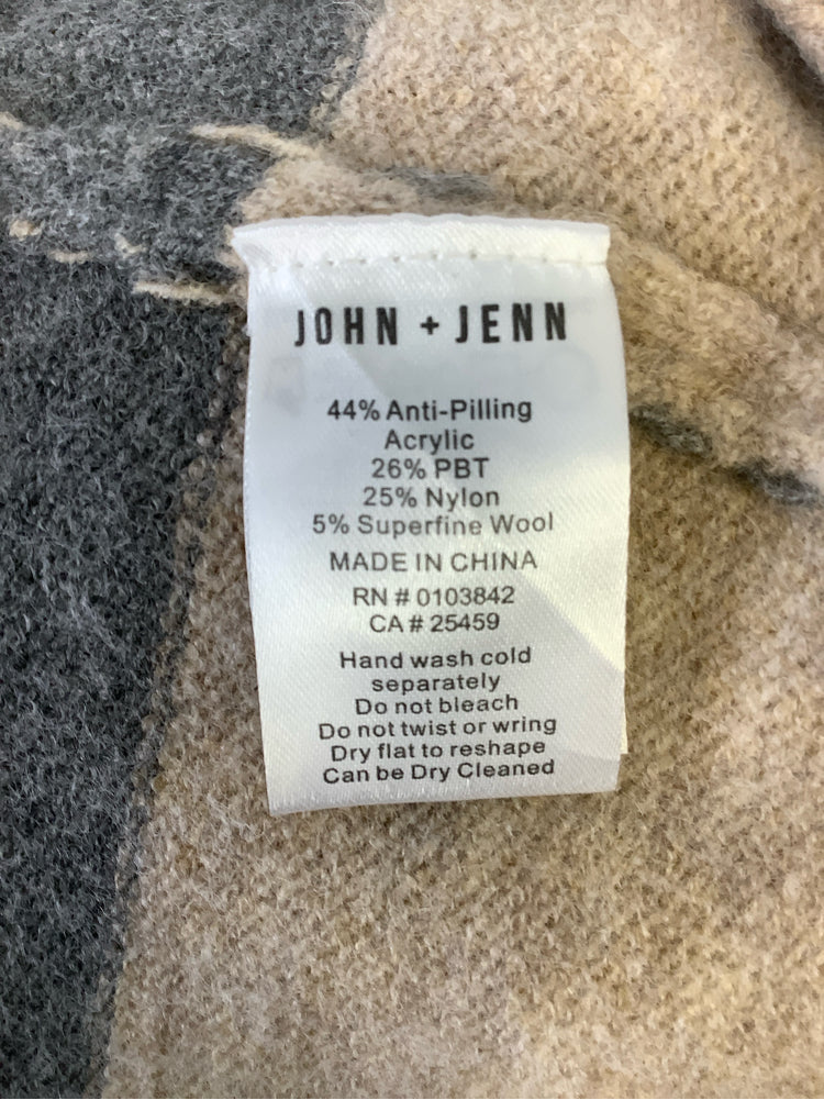 John & Jenn Size XS Gray & Tan Sweater