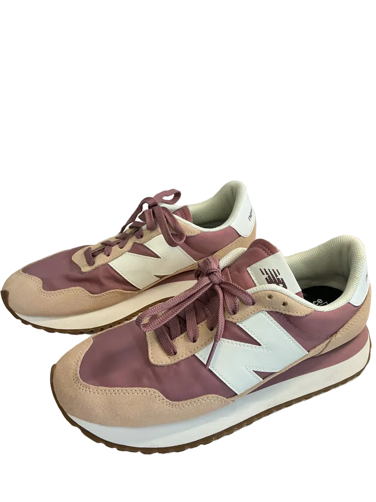New Balance Shoe Size 10.5 Pink & Tan Sneakers