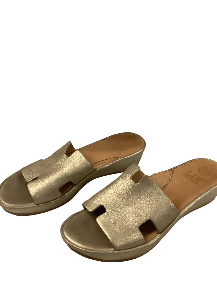 L'Amour Des Pieds Shoe Size 8.5 Gold Catiana Sandals