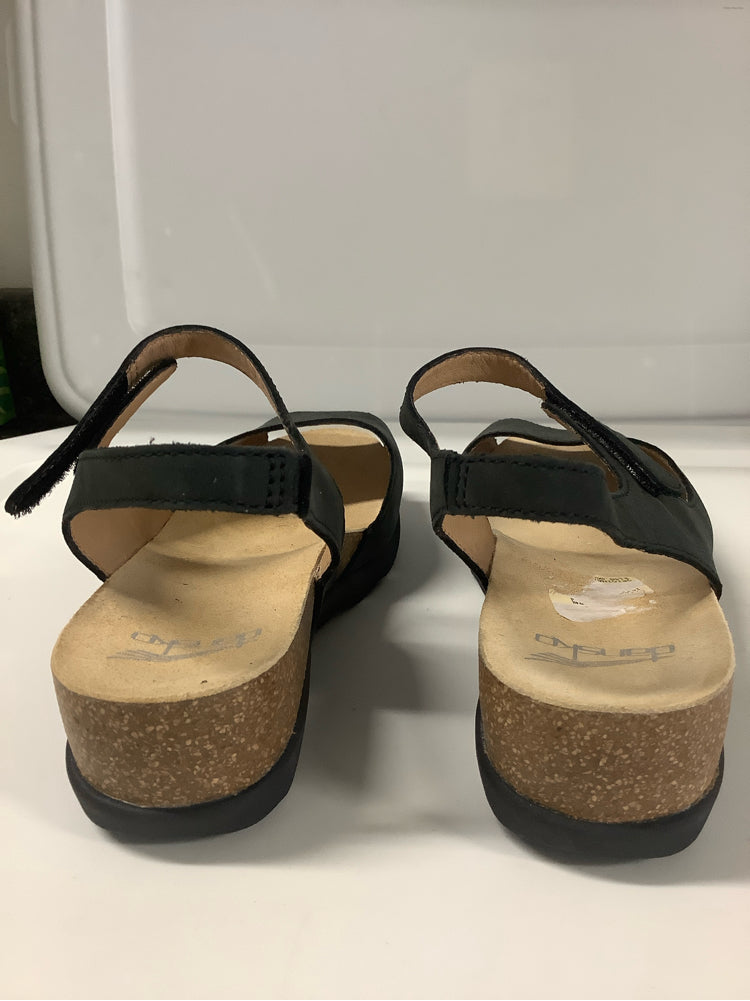Dansko Shoe Size 8.5 Black Marcy Sandals