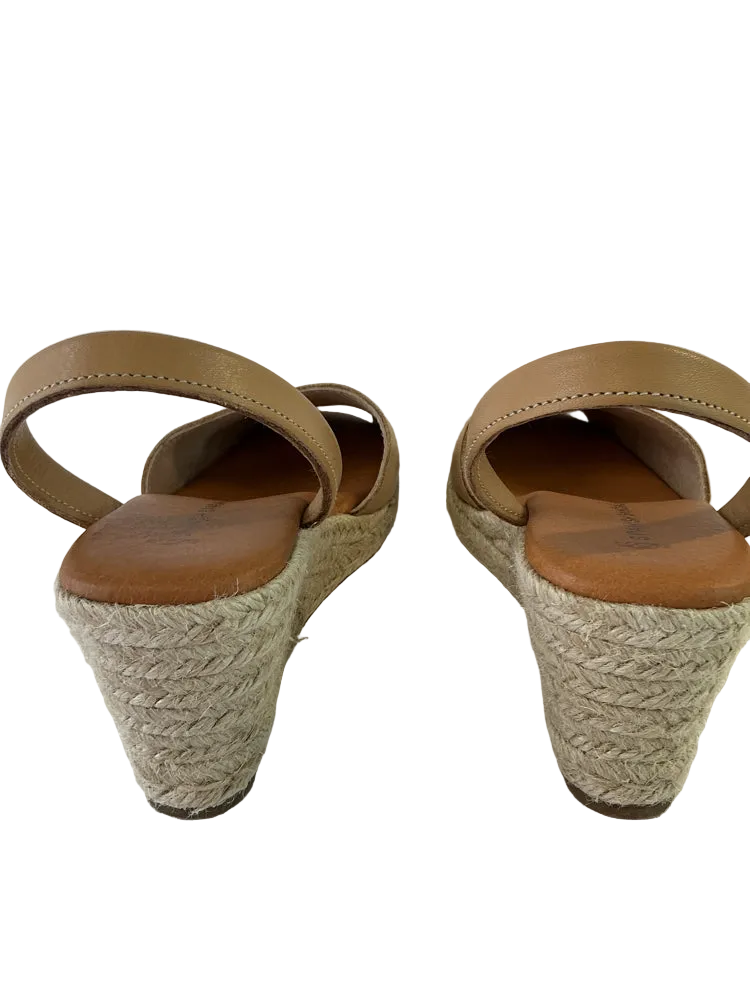 Spanish Sandal Shoe Size 7.5 Tan Wedges