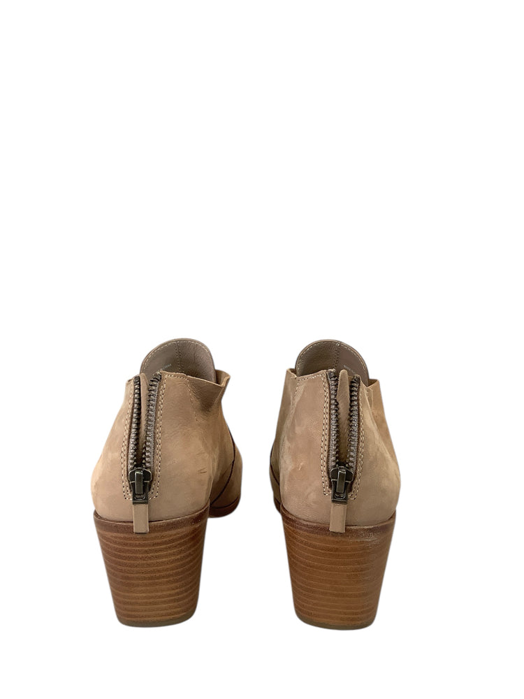 Eileen Fisher Shoe Size 7.5 Tan Booties