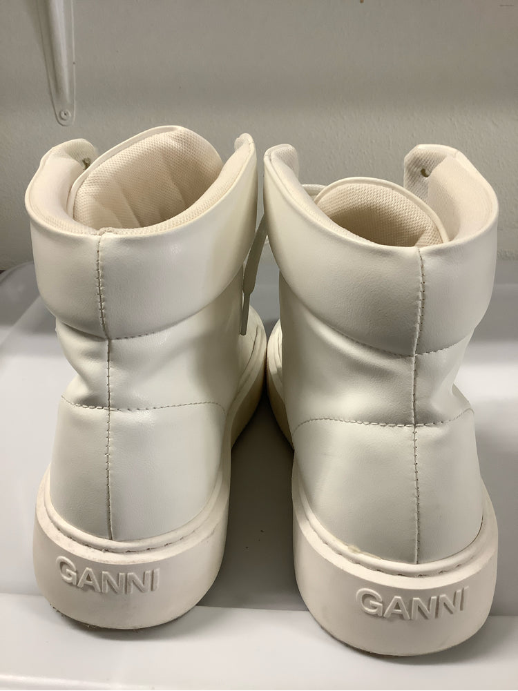 Ganni Shoe Size 9 White Sporty Sneakers