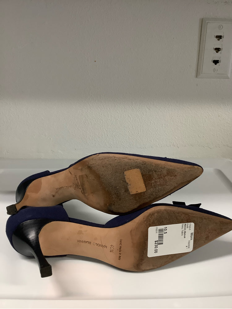 Manolo Blahnik Shoe Size 10.5 Navy Heels
