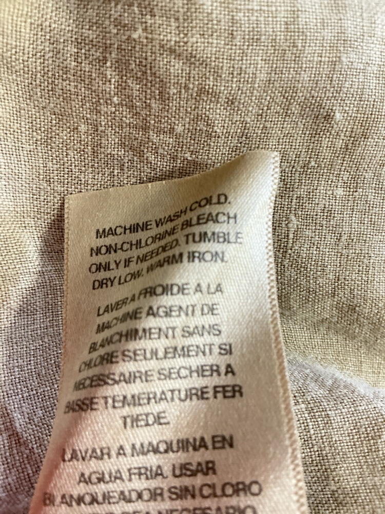 Velvet by Graham Spencer Size S Tan Shorts