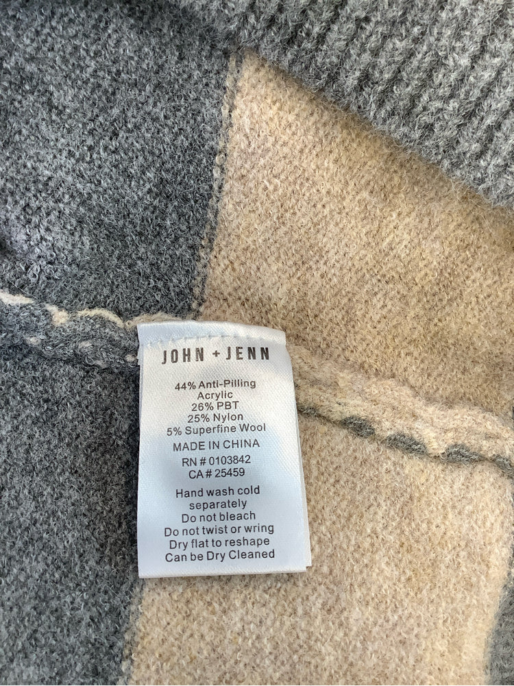 John & Jenn Size XS Gray & Tan Cardigan