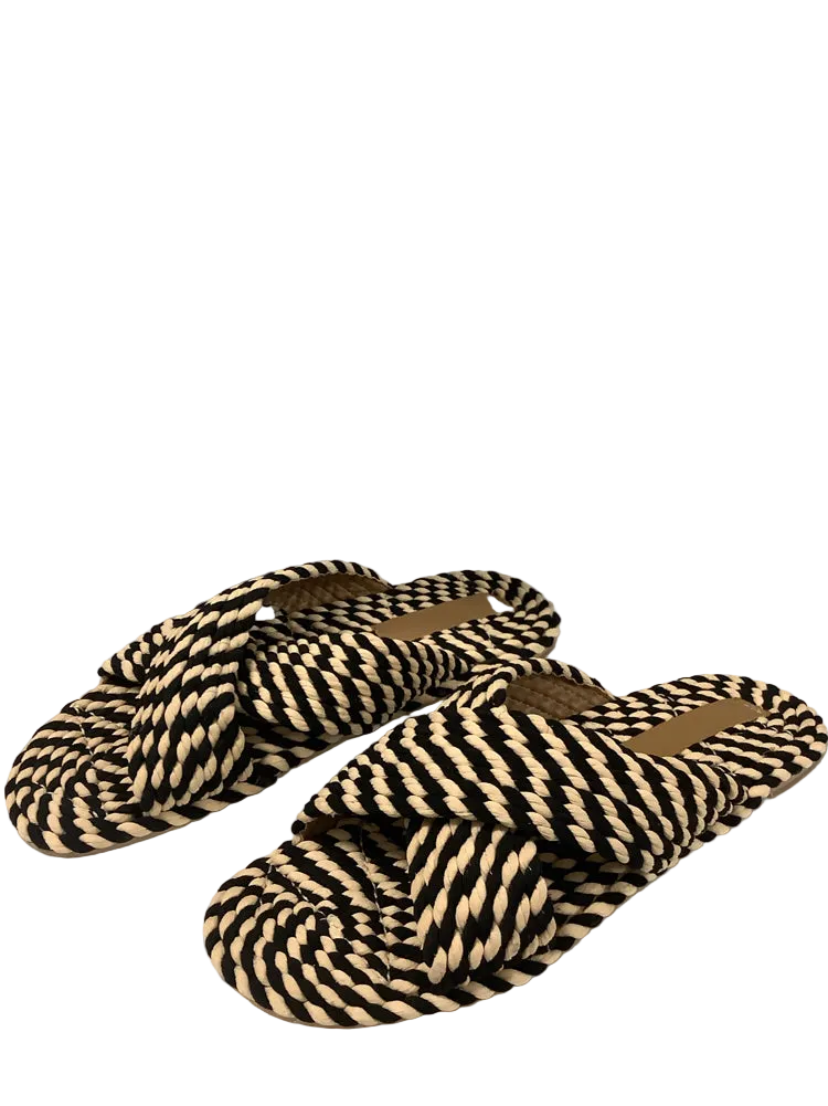 Salt + Umber Shoe Size 9 Black & White Saraya Slides
