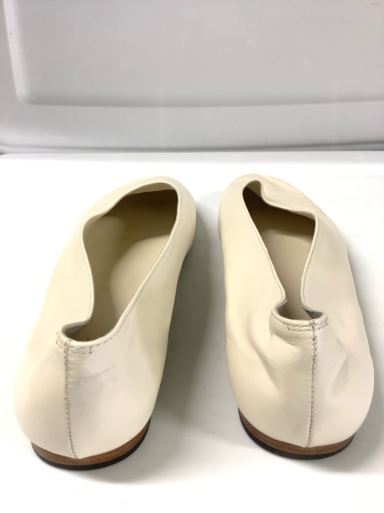 Vince Shoe Size 8.5 Cream Flats