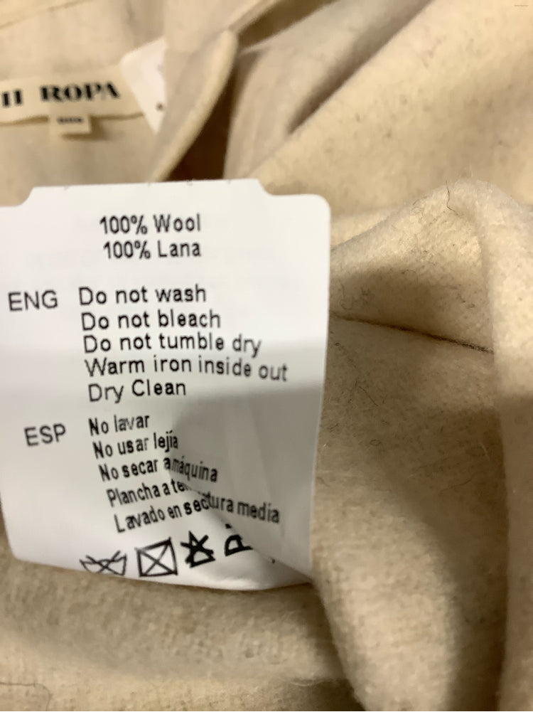 ZII ROPA Size One Size Cream Jacket