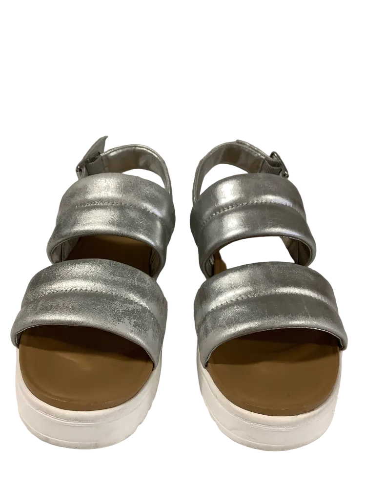 Ugg Shoe Size 8.5 Silver Zayne Sandals