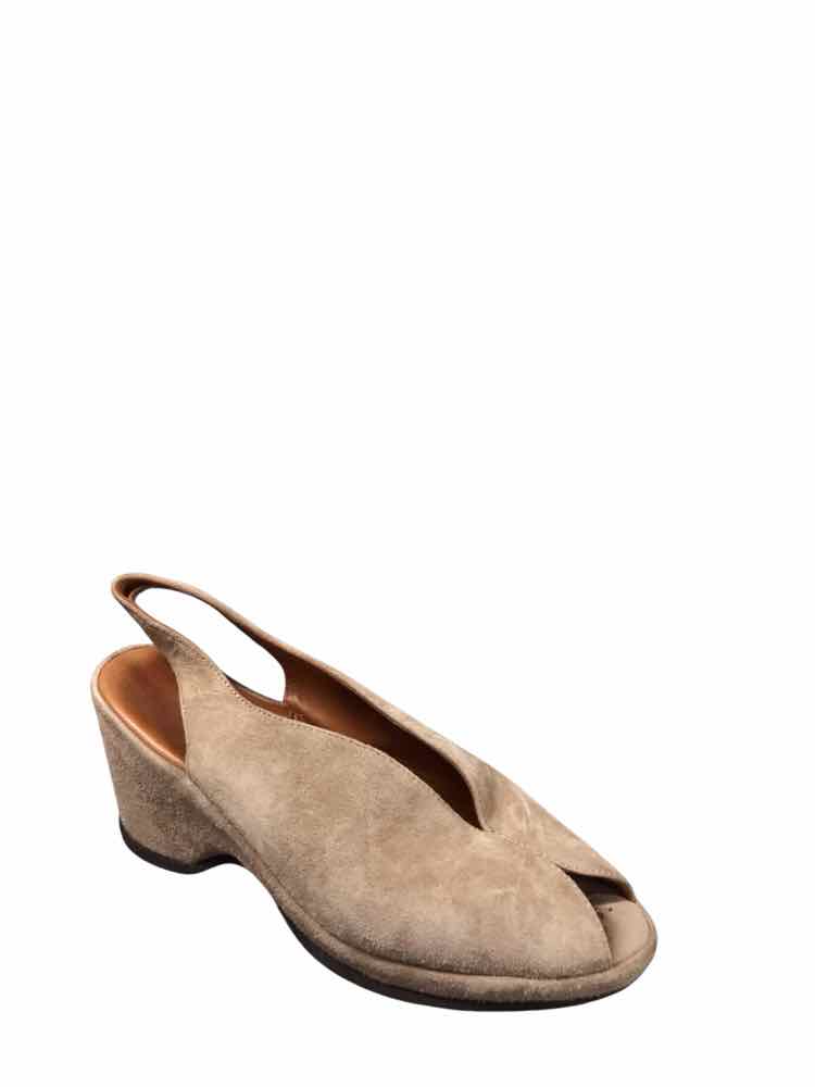 L'Amour Des Pieds Shoe Size 6.5 Tan Wedges