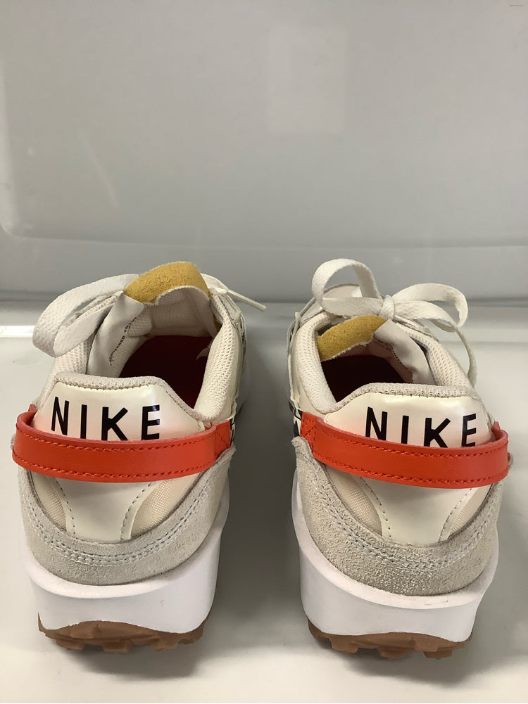 Nike Shoe Size 8 Tan Multi Sneakers