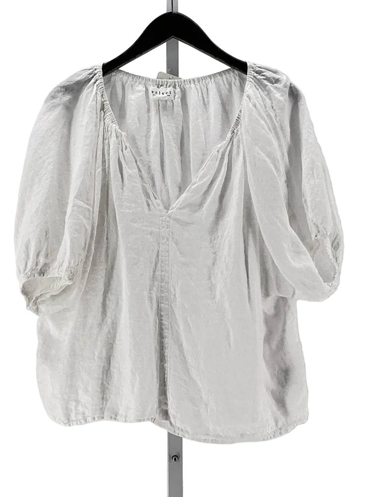 Velvet by Graham Spencer Size S White Shirt