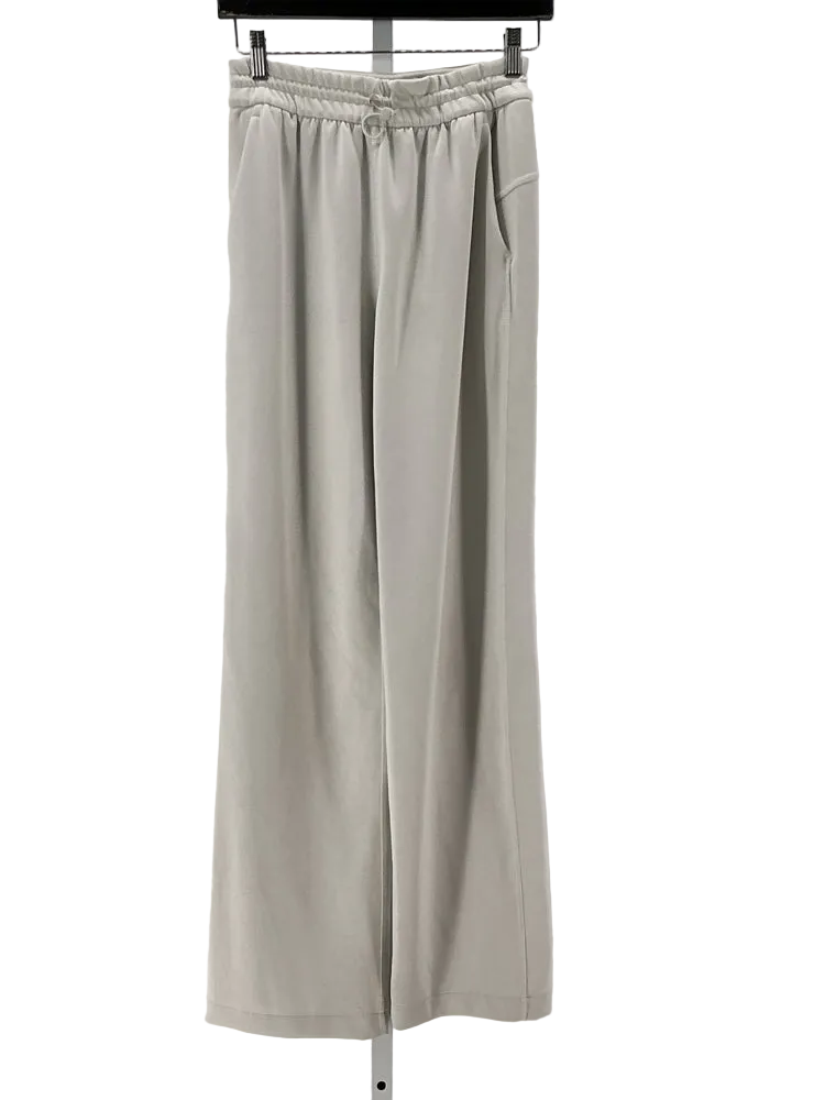 lululemon Size 2 Cream Pants