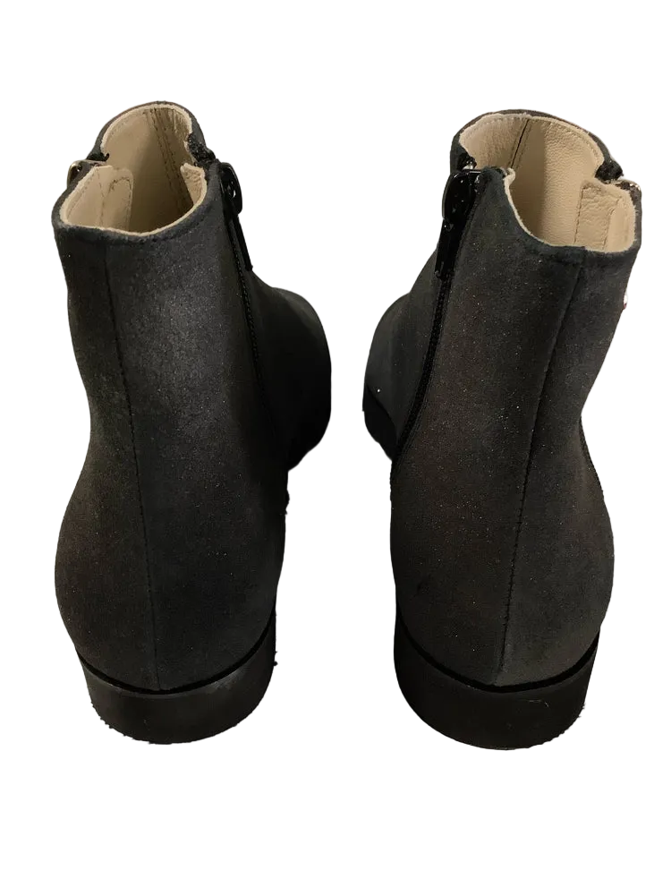 Amalfi Shoe Size 8 Black & Gray Gigi Booties