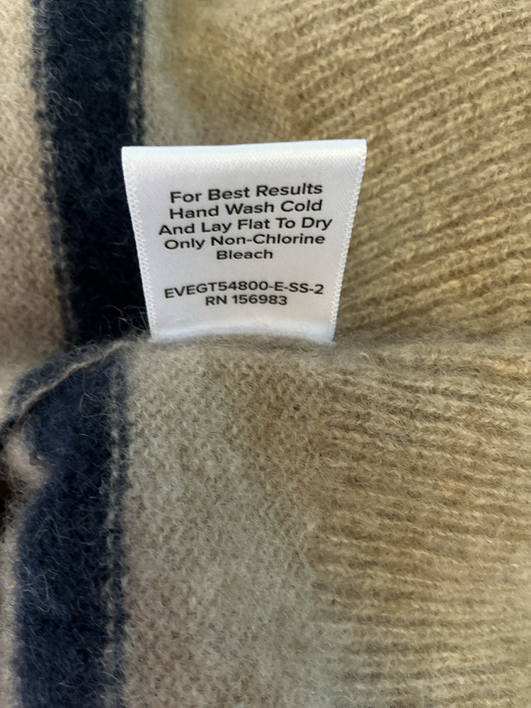 Evereve Size XS Tan & Navy Sweater