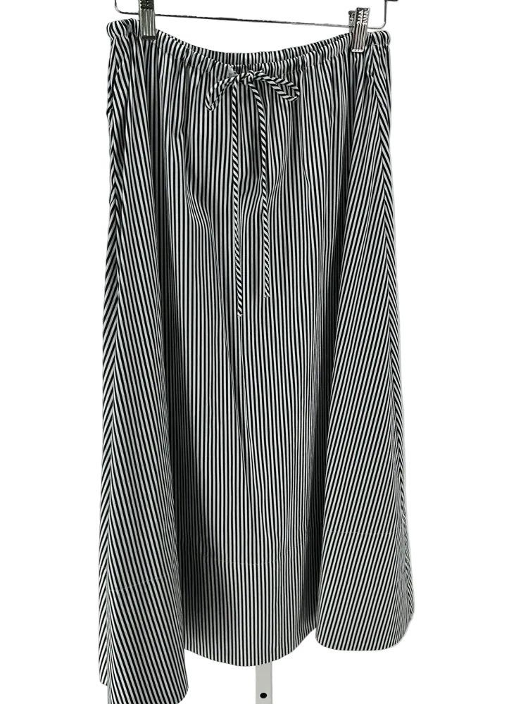 Banana Republic Size S Black & White Skirt