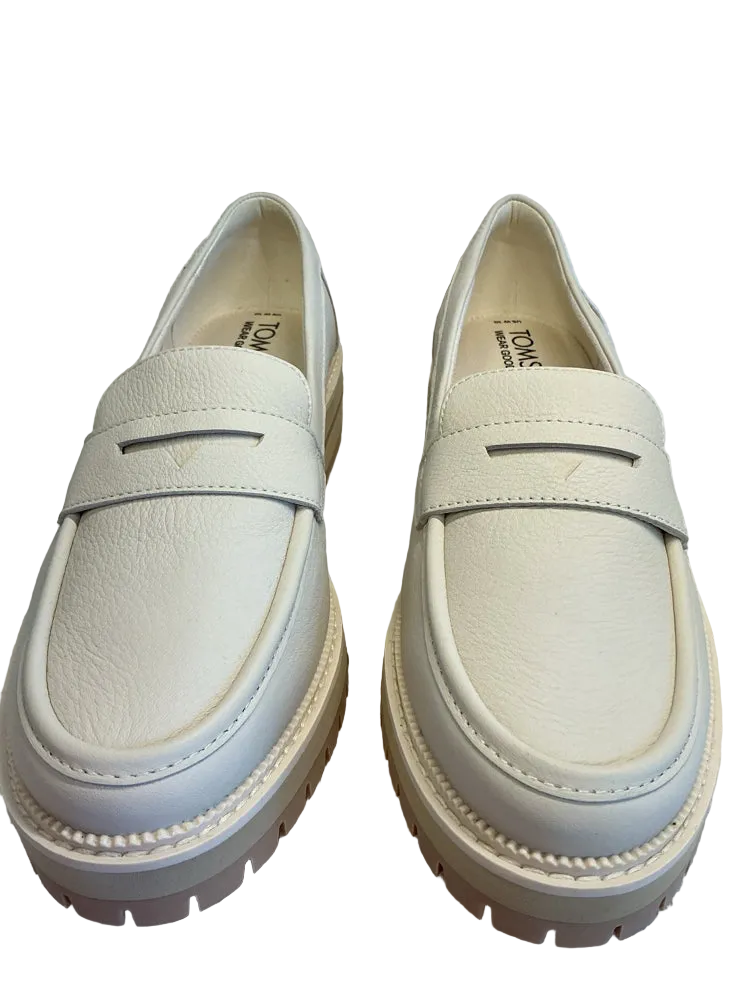 Toms Shoe Size 10 Cream Loafers