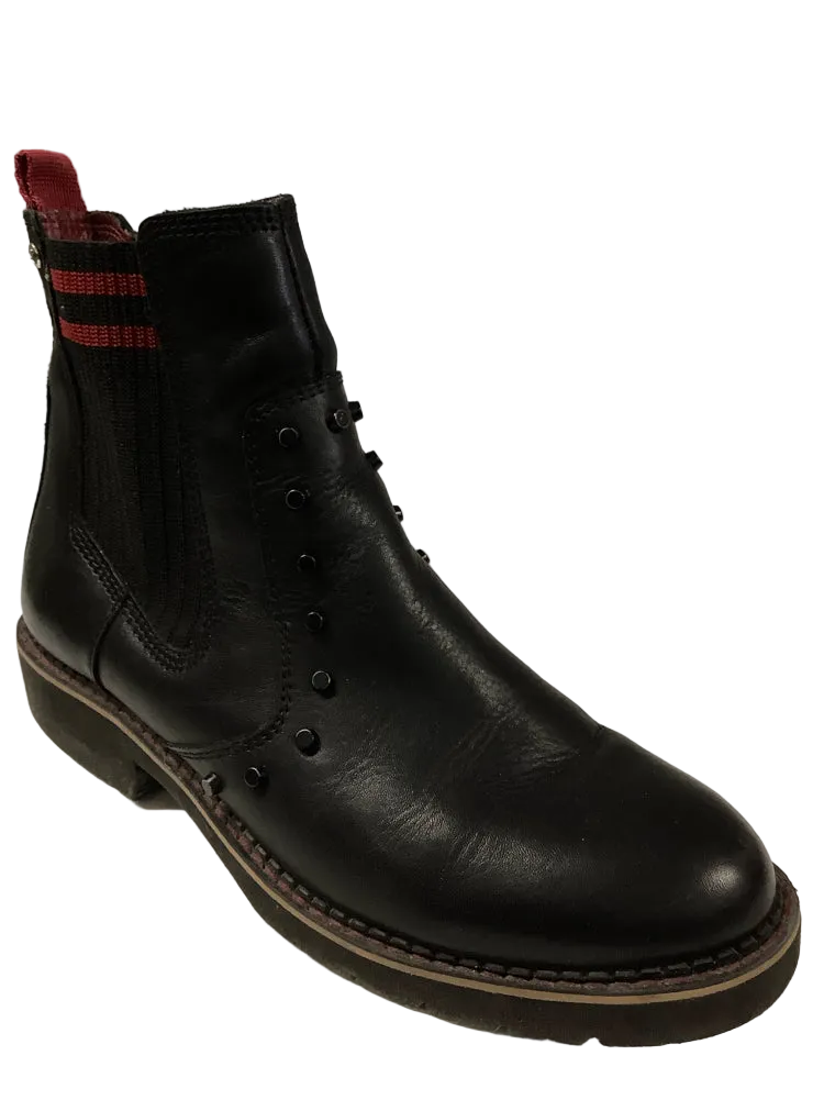 Pikolinos Shoe Size 7.5 Black Booties