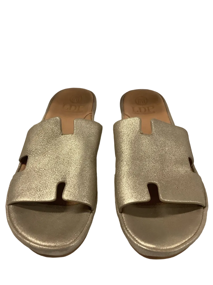 L'Amour Des Pieds Shoe Size 8.5 Gold Catiana Sandals