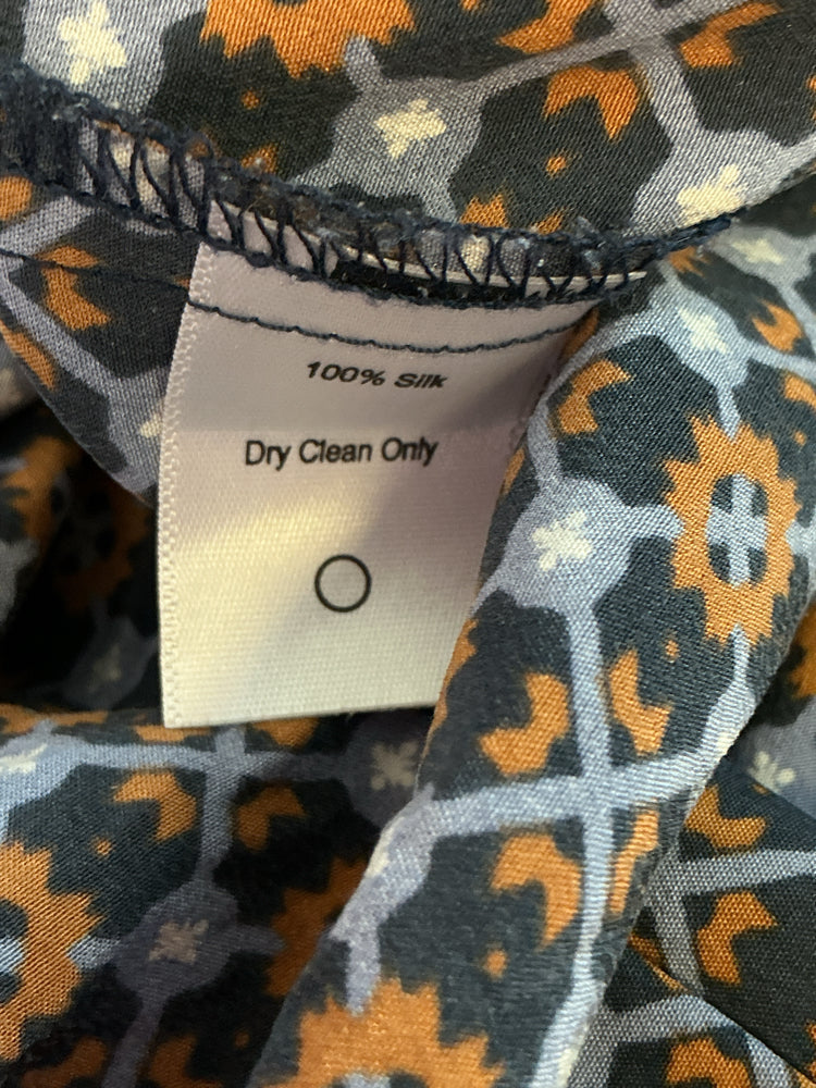 Amour Vert Size L Navy multi Dress