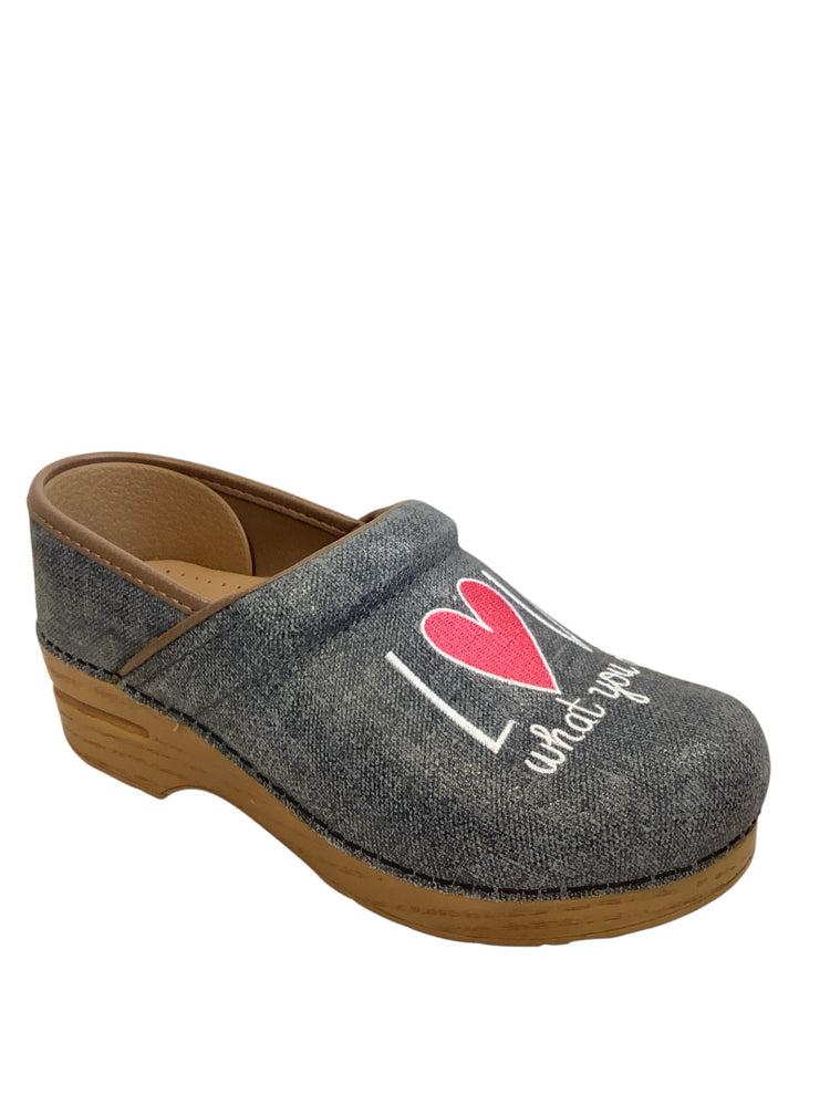 Dansko Shoe Size 7 Gray multi Clogs