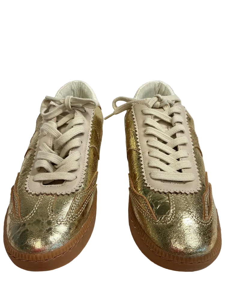 Dolce Vita Shoe Size 7 Gold Sneakers
