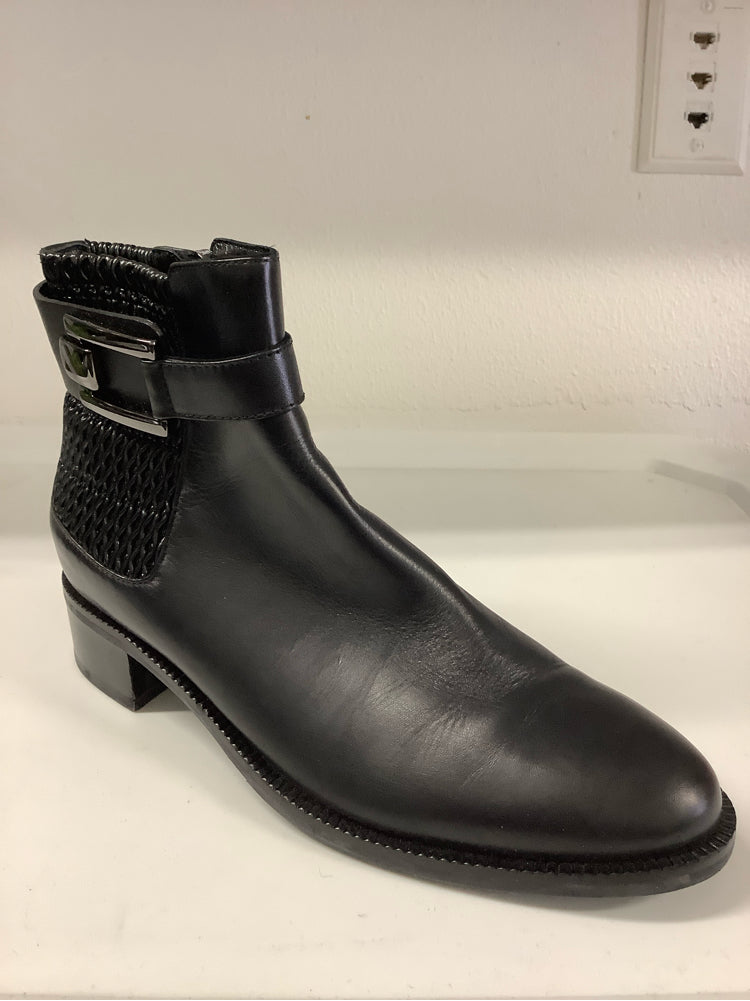 Aquatalia Shoe Size 8.5 Black Odette Booties