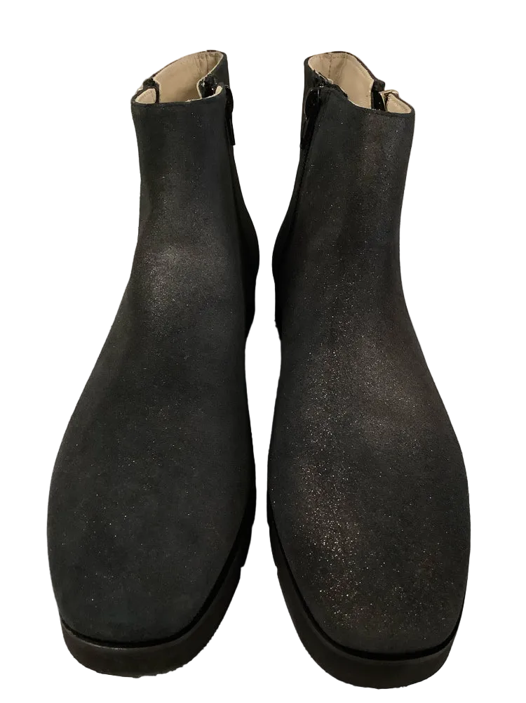 Amalfi Shoe Size 8 Black & Gray Gigi Booties