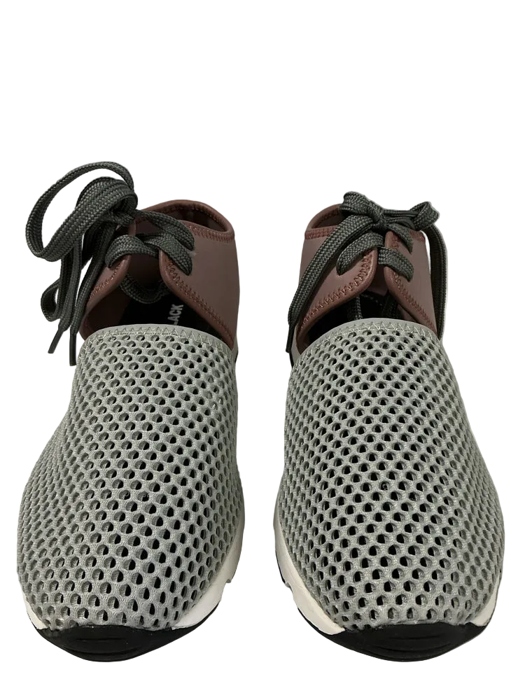 All Black Shoe Size 7.5 Gray & Mauve Amazing Mesh Sneakers