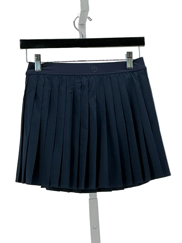 lululemon Size 6 Navy Skort