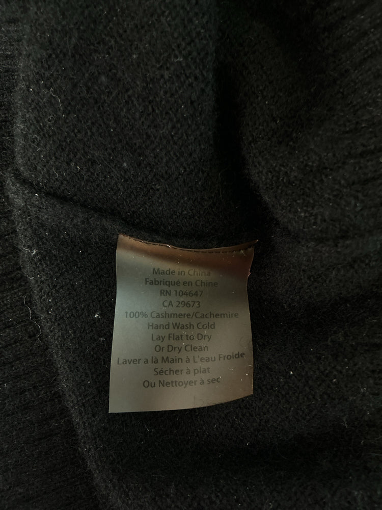 Kinross Size M Black Sweater