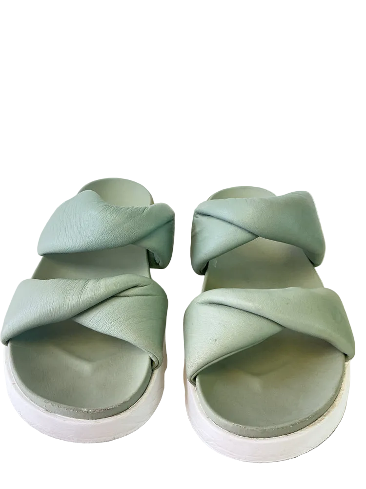 Sorel Shoe Size 8 Green Sandals