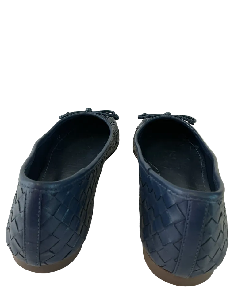 Schutz Shoe Size 9.5 Navy Flats