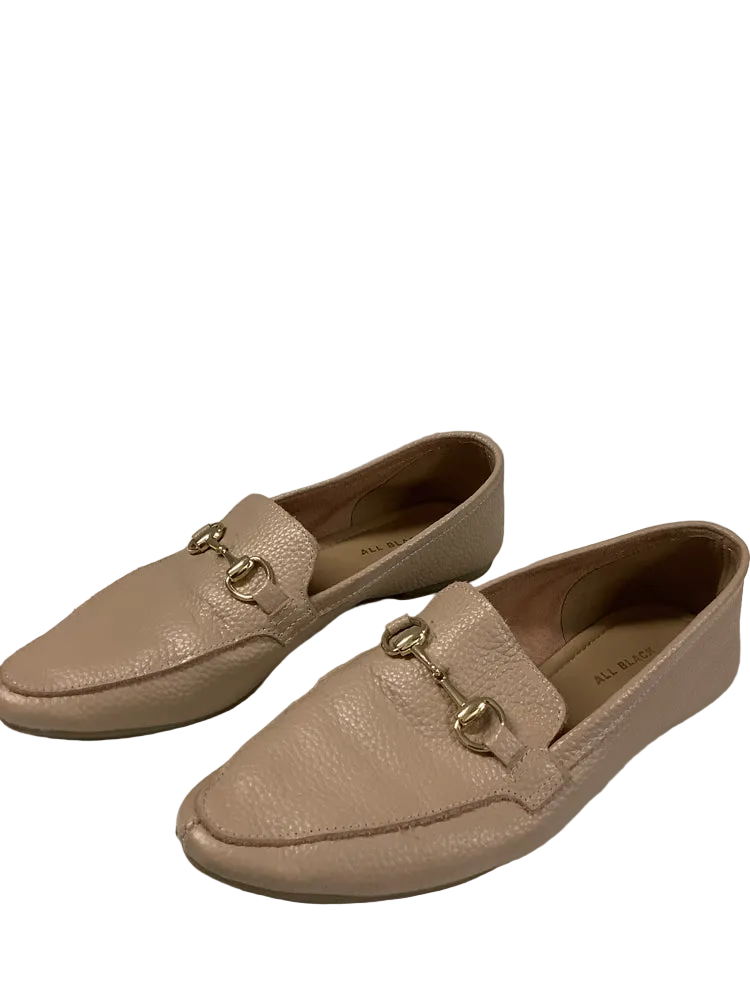 All Black Shoe Size 7.5 Tan Loafers