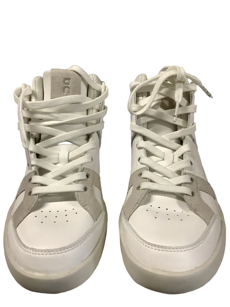 ON Shoe Size 6 White Roger Sneakers