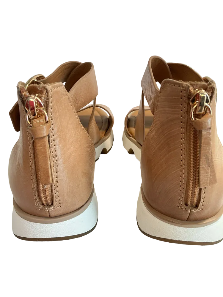 Sofft Shoe Size 8.5 Brown Sandals