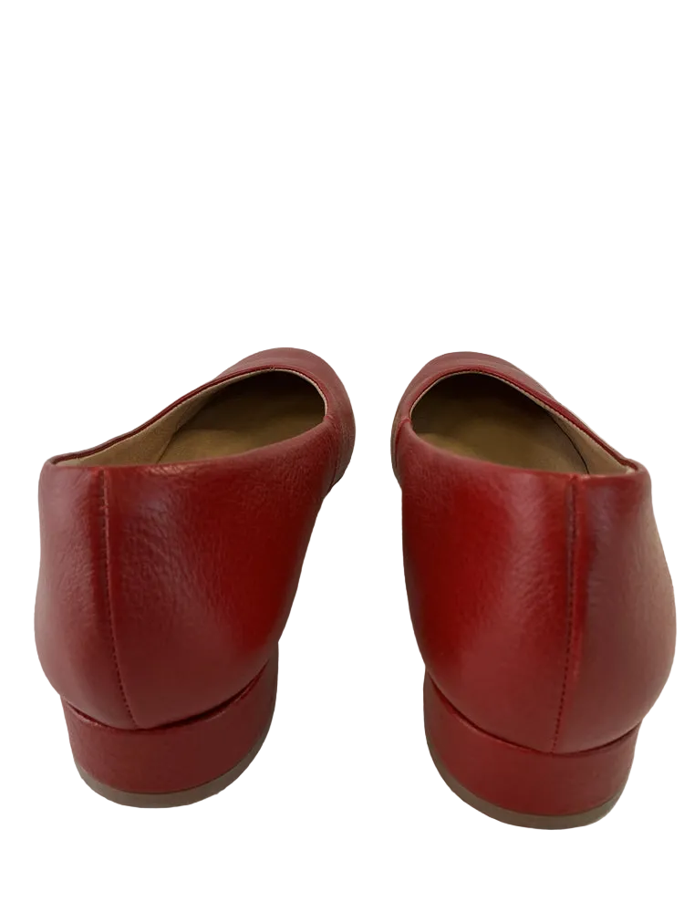 Brioso Shoe Size 7.5 Red Muriel Flats