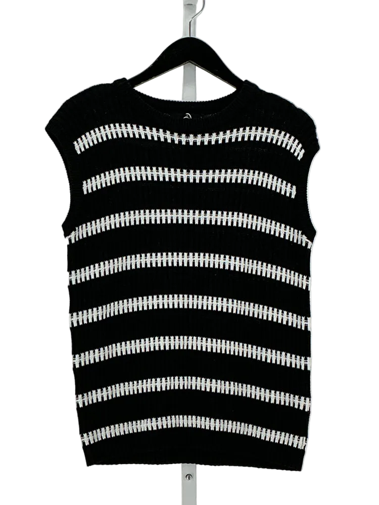 Lillusory Size M Black & White Sweater