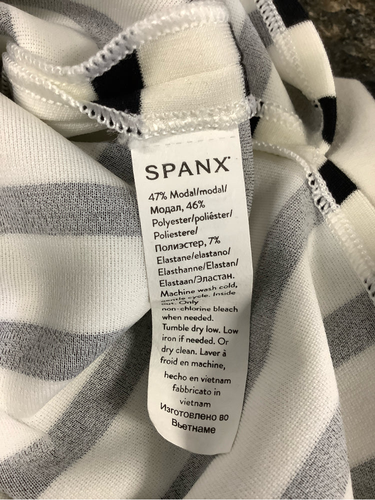 Spanx Size XL White & black AirEssentials Dress