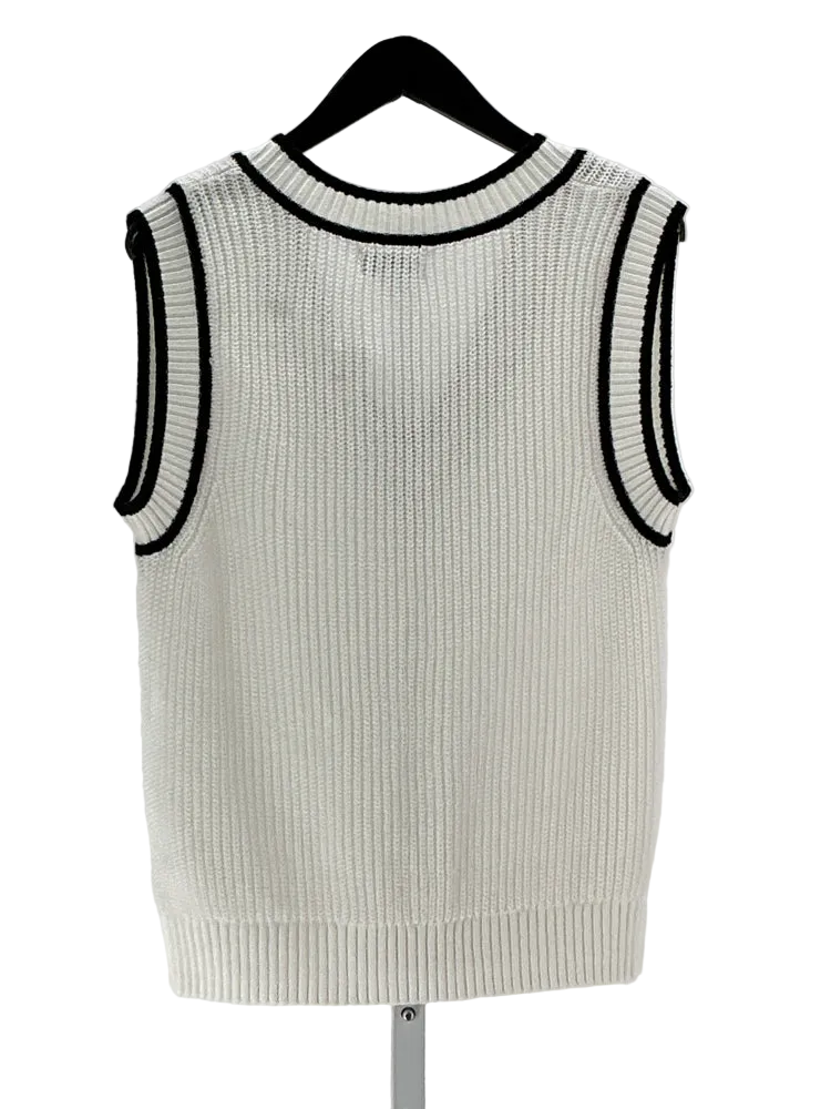 Evereve Size S White & black Sweater