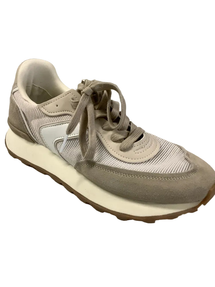 Verbenas Shoe Size 9.5/10 Tan & White Clodette Sneakers