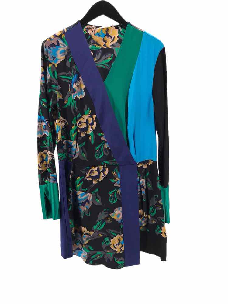 Size M Diane VonFurstenberg Dress