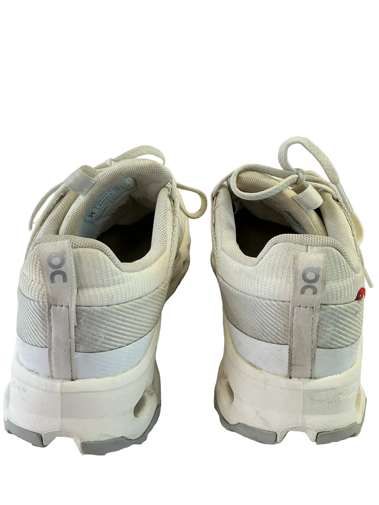 ON Shoe Size 7.5 Cream Sneakers