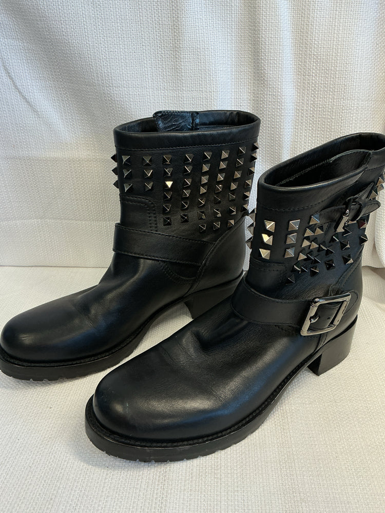 Valentino Shoe Size 9 Black Booties