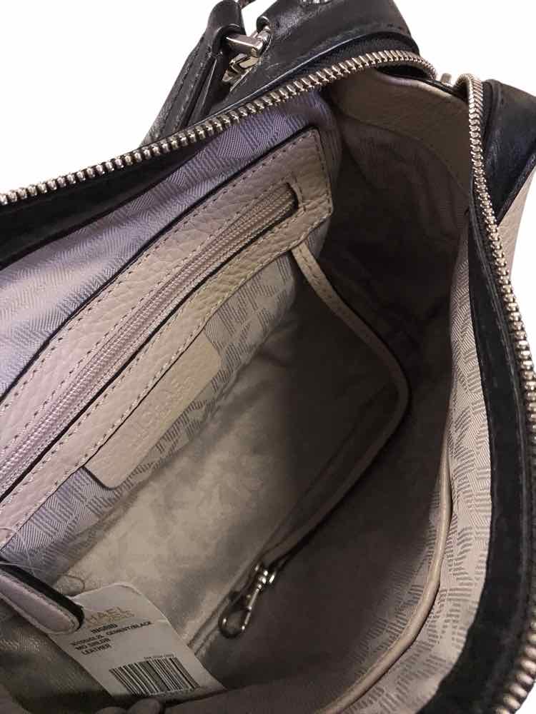 michael michael kors Tan & Black Ingrid Handbags