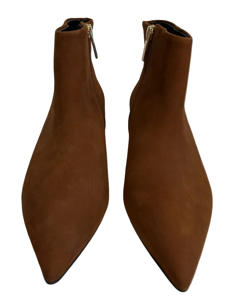 Carrano Shoe Size 7 Brown Booties