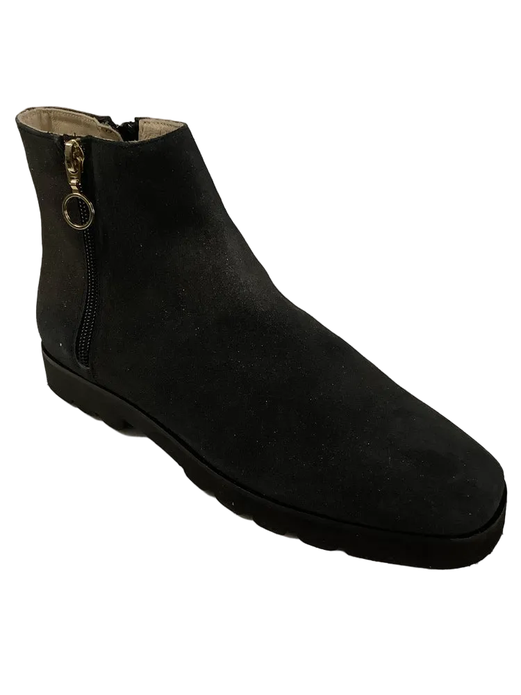 Amalfi Shoe Size 8 Black & Gray Gigi Booties