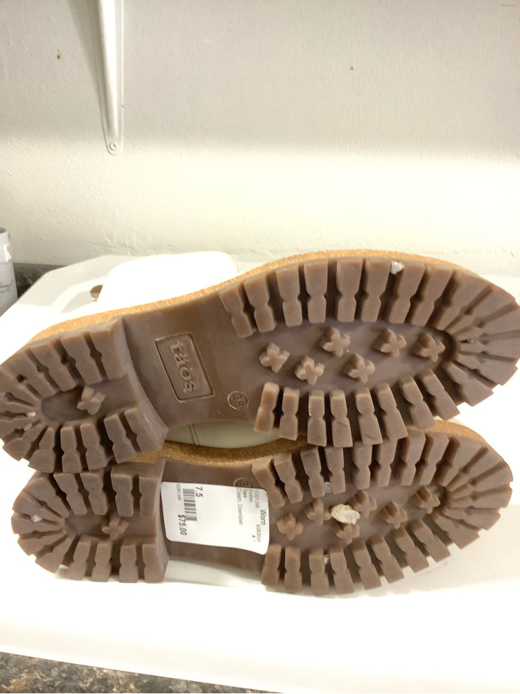 Taos Shoe Size 7.5 Cream Downtown Booties